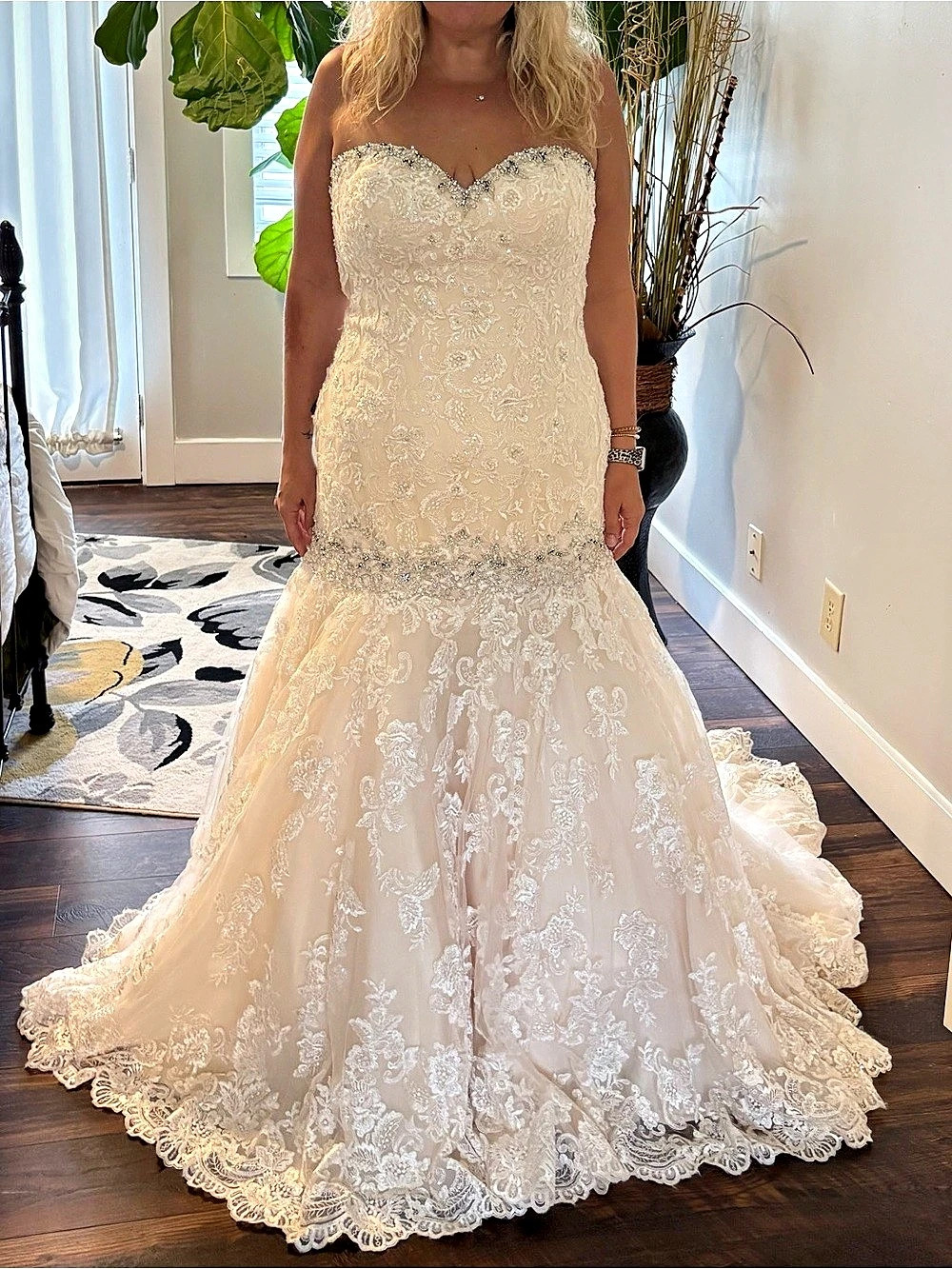 Strapless Lace Mermaid Wedding Gown in White Like New